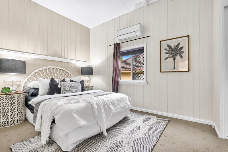 Photo - 177 Wynnum North Road, Wynnum QLD 4178 - Image 6