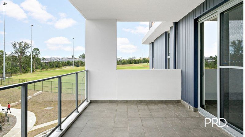 Photo - 17/71 Deerubbin Drive, Glenmore Park NSW 2745 - Image 4