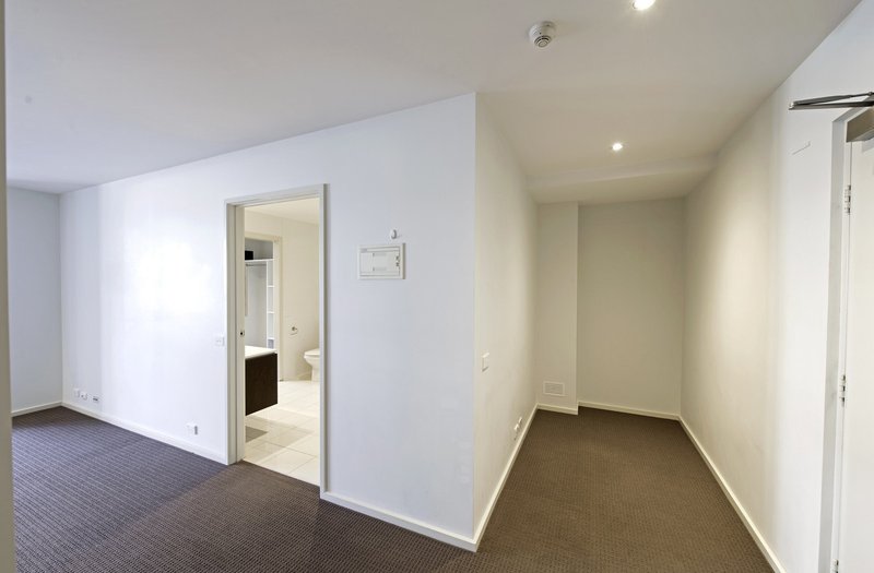 Photo - 17/71 Giles Street, Kingston ACT 2604 - Image 2