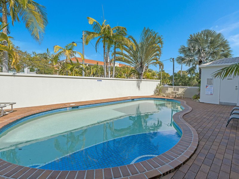 Photo - 17/78-80 Stanhill Drive, Surfers Paradise QLD 4217 - Image 14