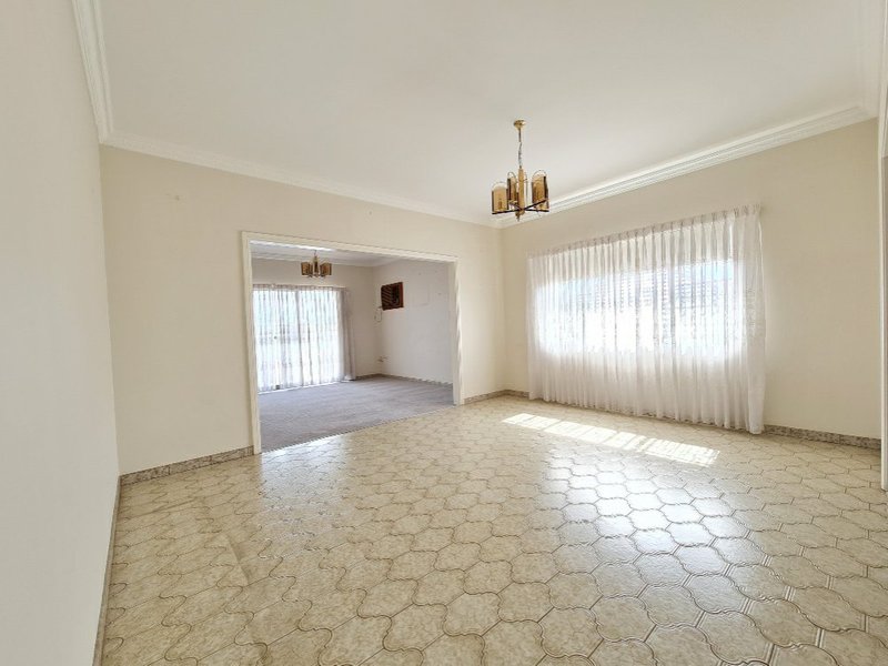 Photo - 177a Edensor Road, Edensor Park NSW 2176 - Image 5