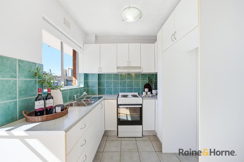 Photo - 17/8-10 Station Street, West Ryde NSW 2114 - Image 8