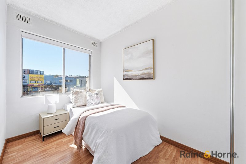 Photo - 17/8-10 Station Street, West Ryde NSW 2114 - Image 11