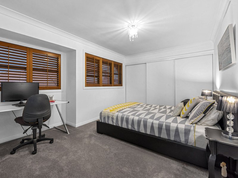 Photo - 178 Bangalow Street, Bridgeman Downs QLD 4035 - Image 17