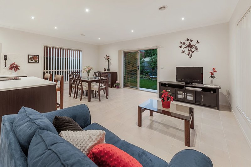 Photo - 178 Central Park Avenue, Craigieburn VIC 3064 - Image 5