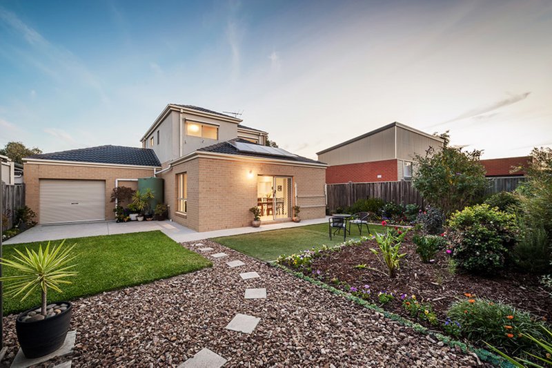 Photo - 178 Central Park Avenue, Craigieburn VIC 3064 - Image 12