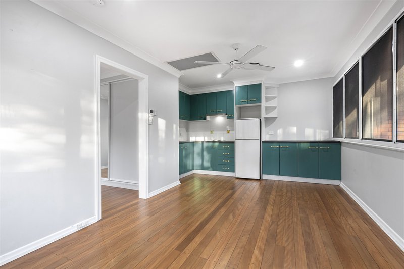 Photo - 1/78 Chester Road, Annerley QLD 4103 - Image 2