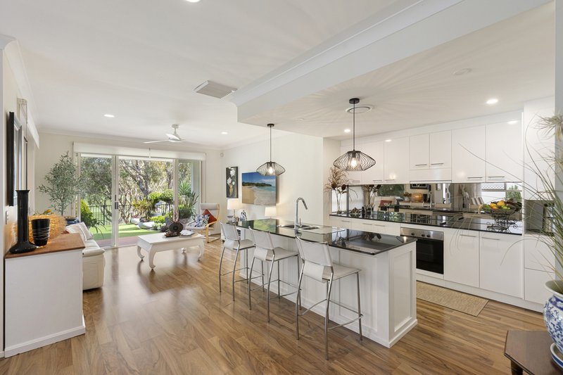 Photo - 178 Easthill Drive, Robina QLD 4226 - Image 15