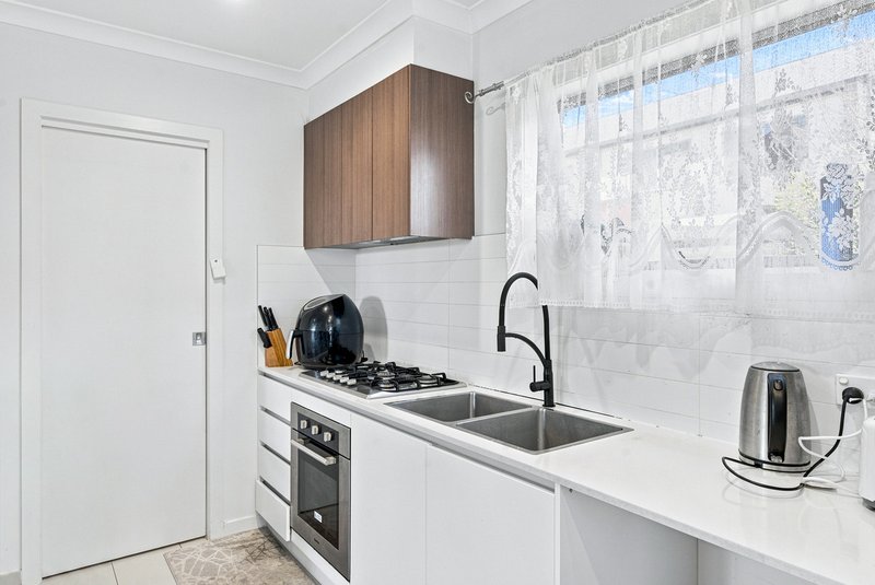 Photo - 17/8 Henry Kendall Street, Franklin ACT 2913 - Image 6