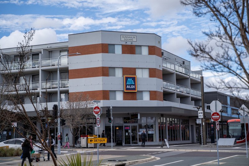 Photo - 17/8 Henry Kendall Street, Franklin ACT 2913 - Image 18