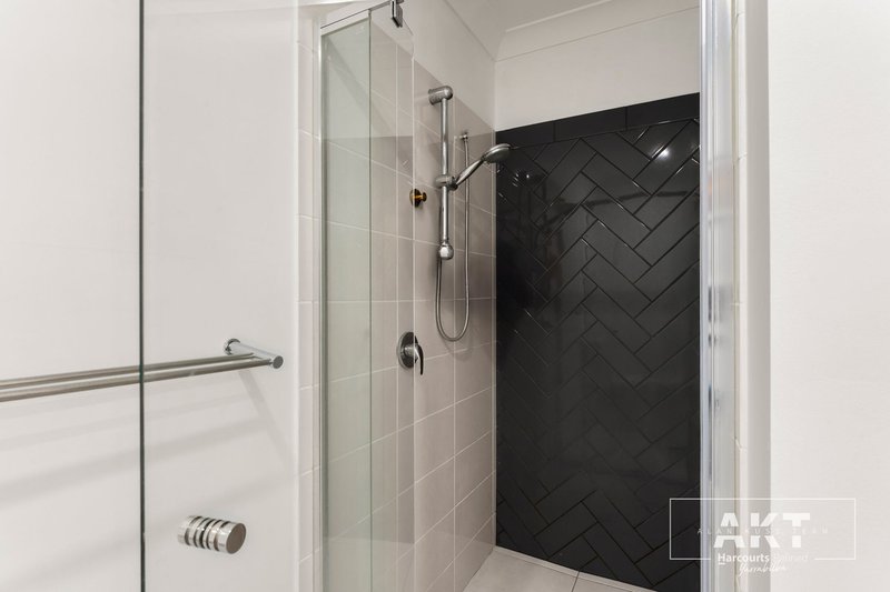 Photo - 17/8 Highlands Street, Yarrabilba QLD 4207 - Image 3