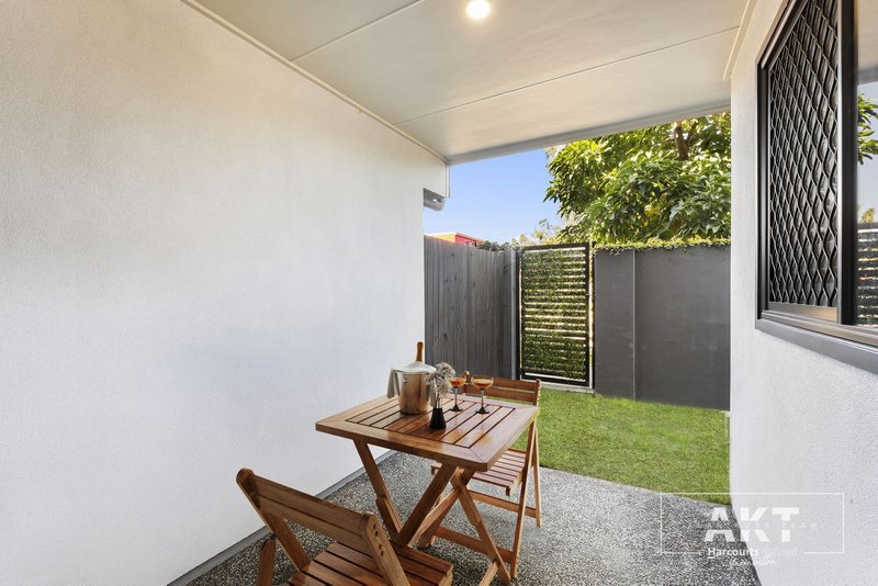 Photo - 17/8 Highlands Street, Yarrabilba QLD 4207 - Image 10