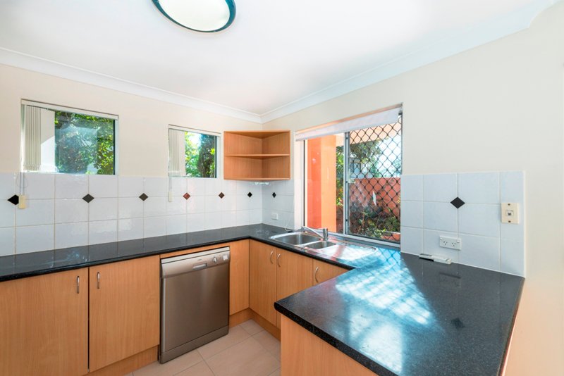 Photo - 178 Juliette Street, Greenslopes QLD 4120 - Image 4