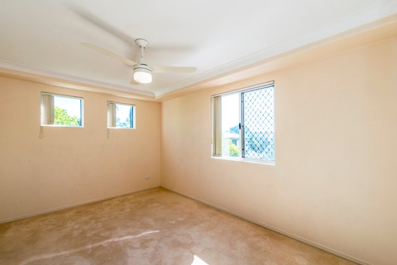 Photo - 178 Juliette Street, Greenslopes QLD 4120 - Image 8