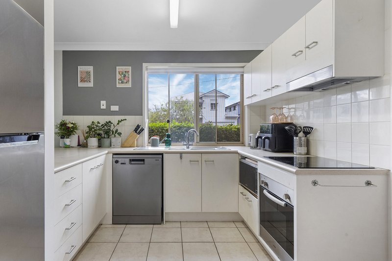 Photo - 1/78 Killeen Street, Nundah QLD 4012 - Image 4