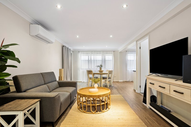 Photo - 178 Lakeview Parade, Primbee NSW 2502 - Image 7