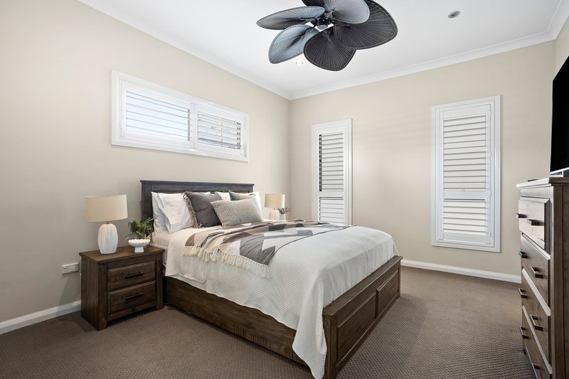 Photo - 178 Lakeview Parade, Primbee NSW 2502 - Image 8