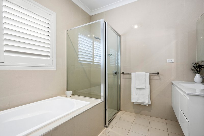 Photo - 178 Lakeview Parade, Primbee NSW 2502 - Image 9
