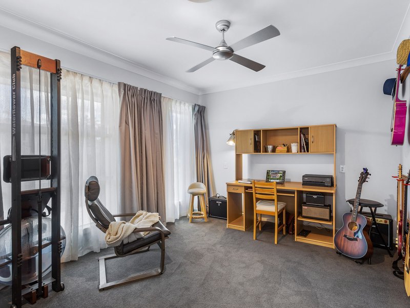 Photo - 178 Marina Bvd , Banksia Beach QLD 4507 - Image 17