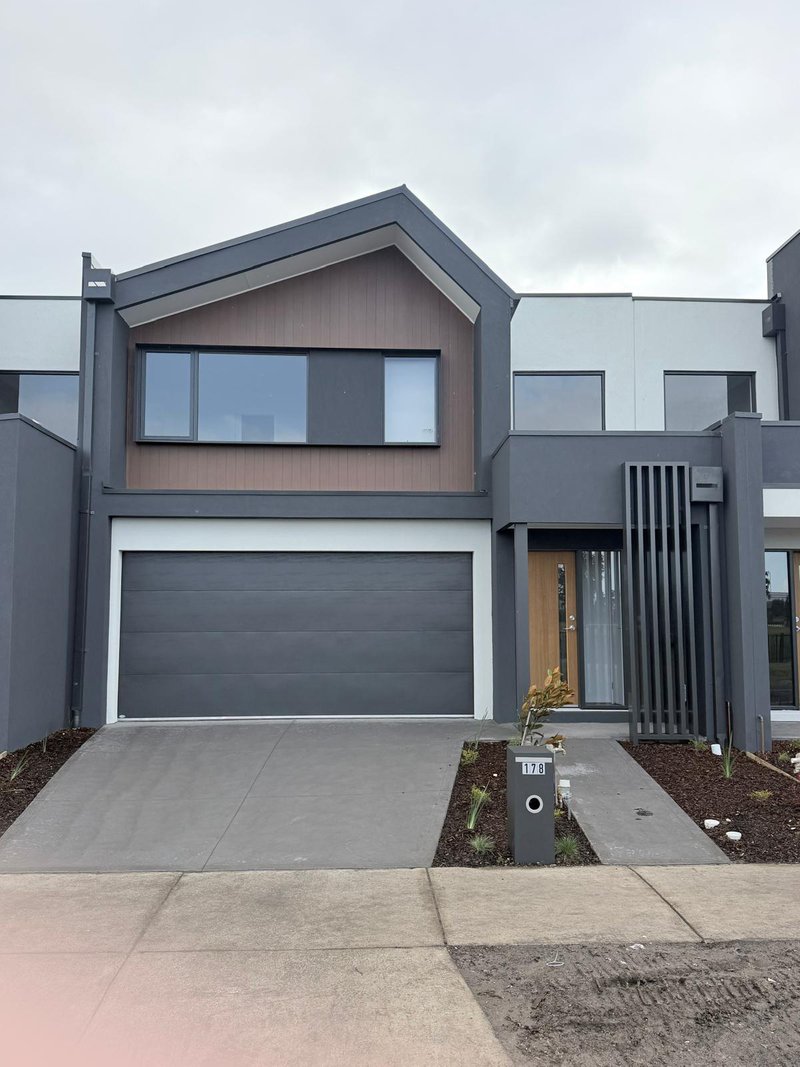 Photo - 178 Olivine Boulevard, Donnybrook VIC 3064 - Image 1