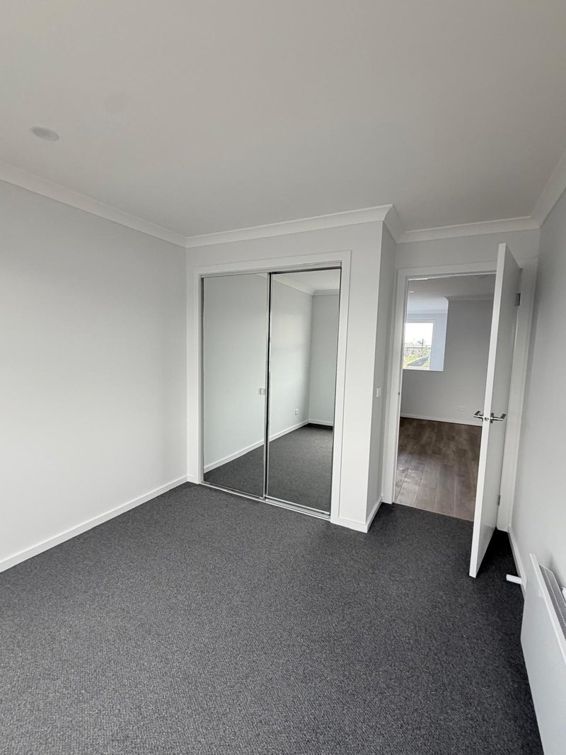 Photo - 178 Olivine Boulevard, Donnybrook VIC 3064 - Image 16