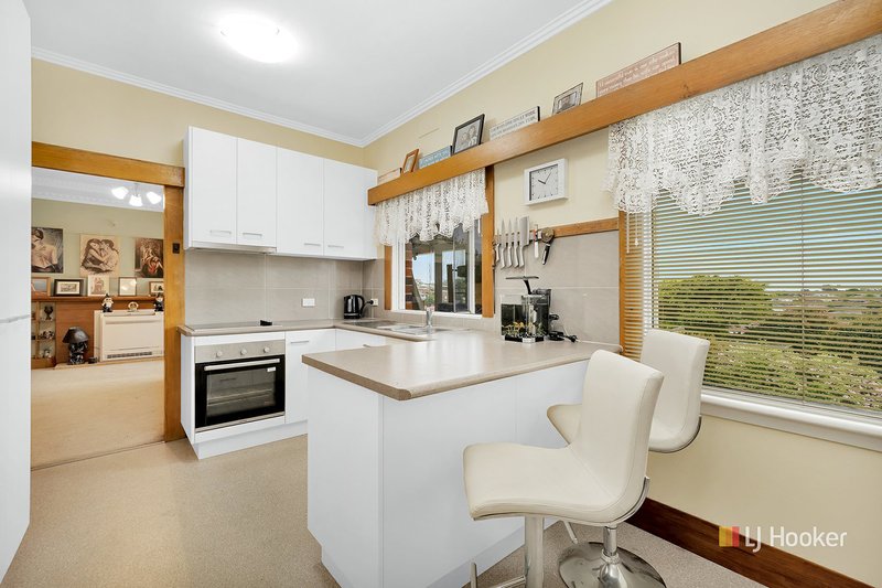 Photo - 178 Steele Street, Devonport TAS 7310 - Image 3