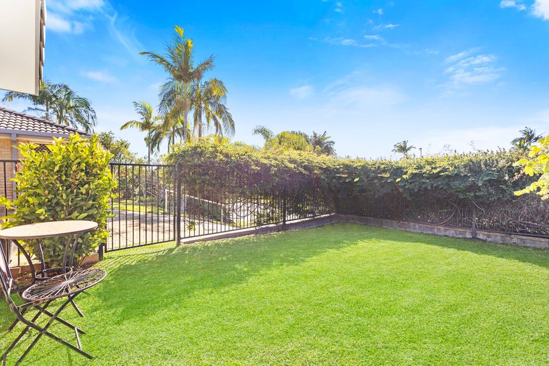 Photo - 1/78 Treeview Drive, Burleigh Waters QLD 4220 - Image 4