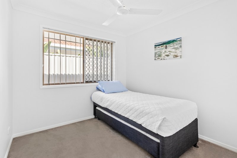 Photo - 1/78 Treeview Drive, Burleigh Waters QLD 4220 - Image 10