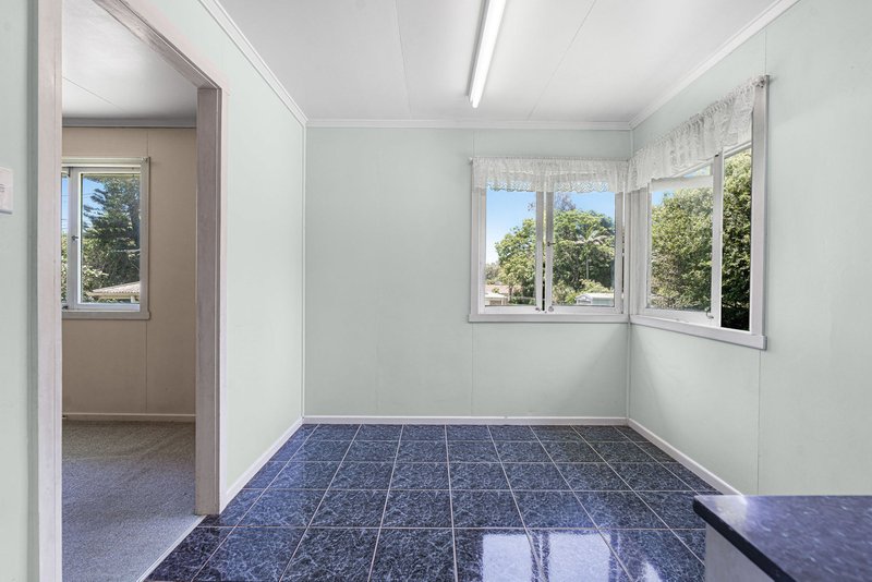 Photo - 178 Wondall Road, Manly West QLD 4179 - Image 5