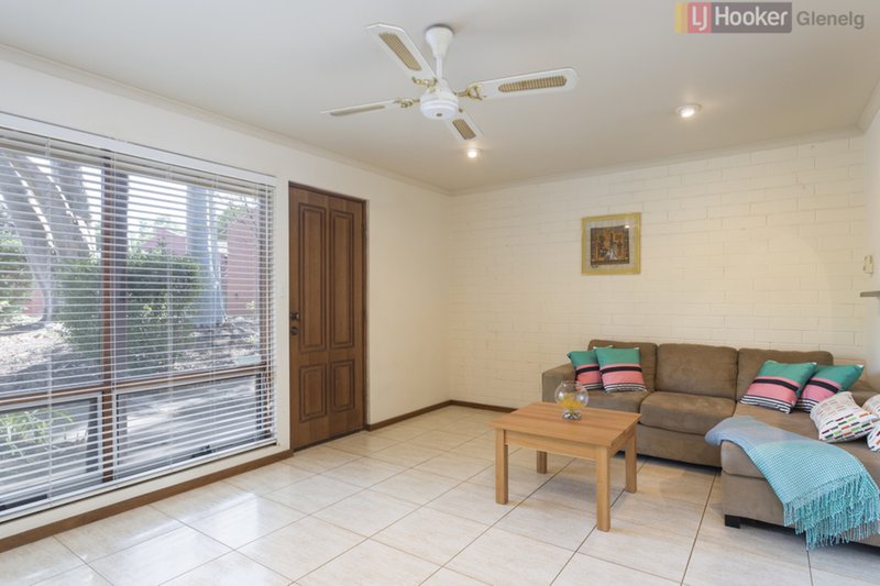 Photo - 17/88-97 Barton Terrace West , North Adelaide SA 5006 - Image 2