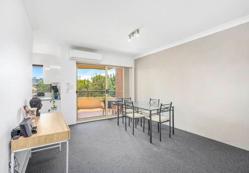 Photo - 17/9-15 Mansfield Avenue, Caringbah NSW 2229 - Image 4