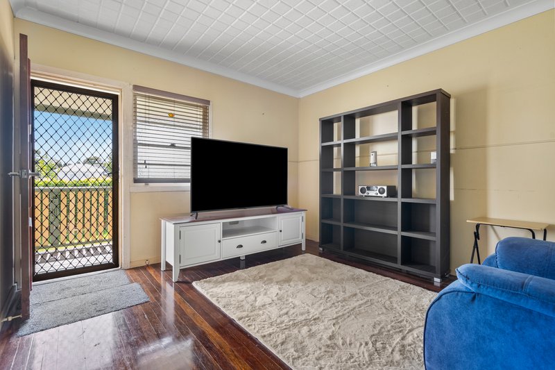 Photo - 179 Anzac Avenue, Kippa-Ring QLD 4021 - Image 6