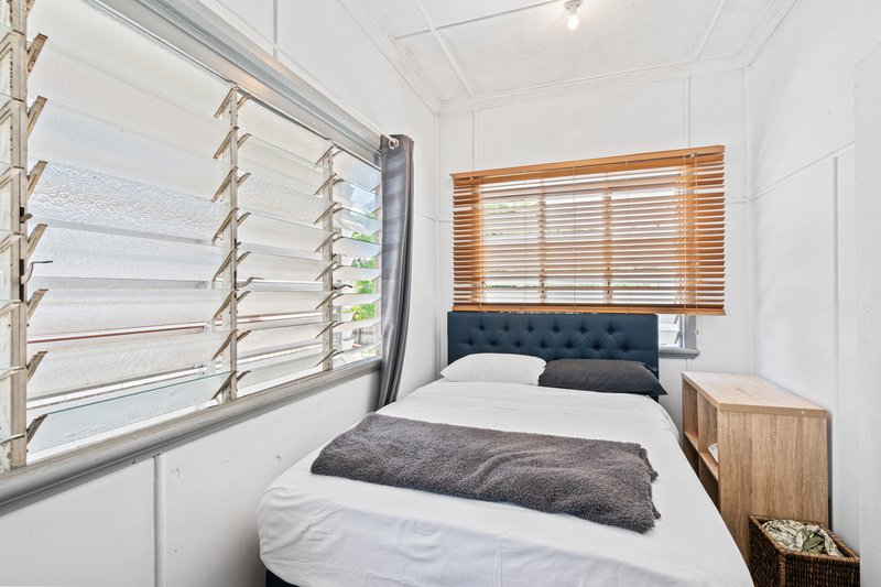 Photo - 179 Aumuller Street, Bungalow QLD 4870 - Image 7