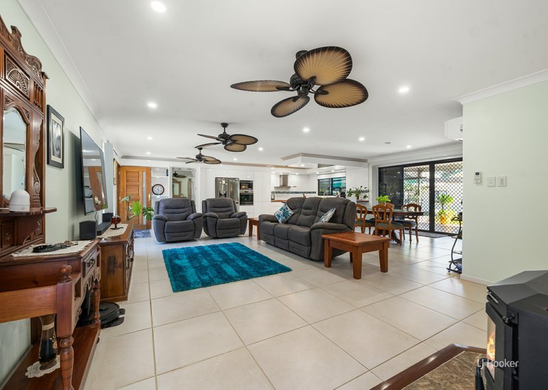 Photo - 179 Crumpton Drive, Blackbutt QLD 4314 - Image 2