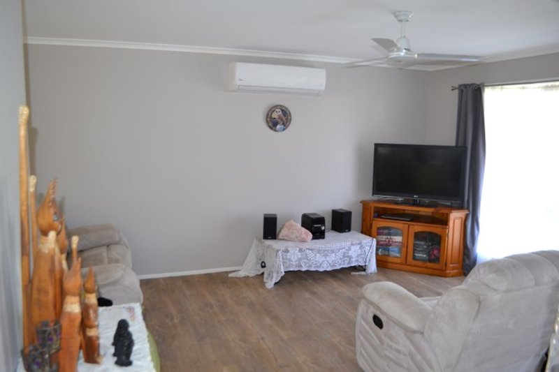 Photo - 179 Dayman Street, Urangan QLD 4655 - Image 3