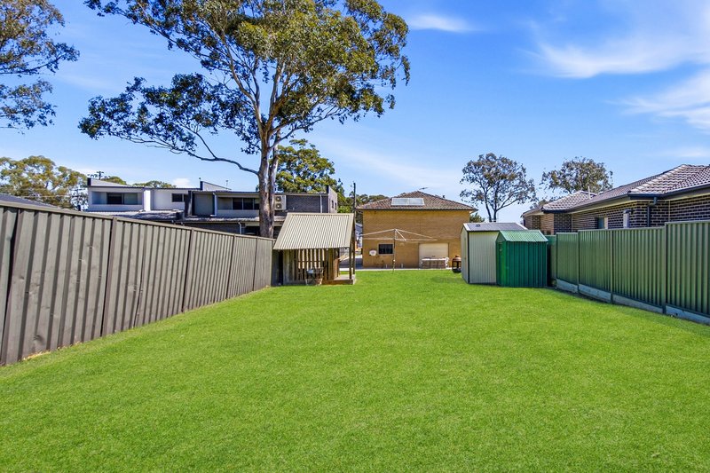 Photo - 179 Girraween Road, Girraween NSW 2145 - Image 12
