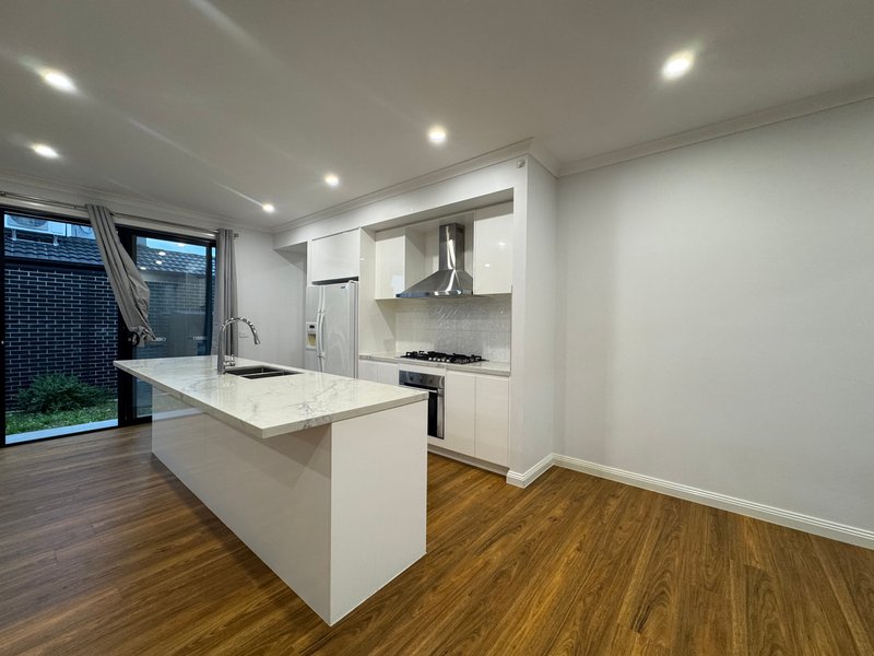 Photo - 1/79 Herbert Street, Dandenong VIC 3175 - Image 6