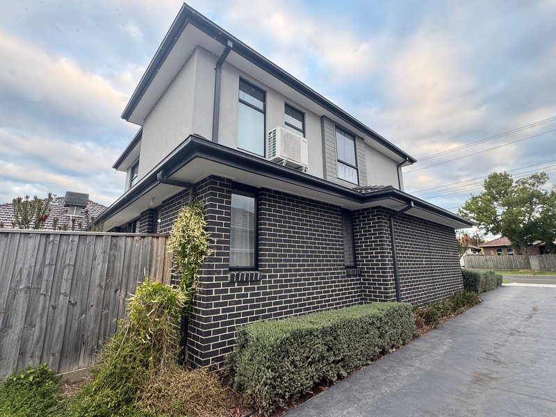 Photo - 1/79 Herbert Street, Dandenong VIC 3175 - Image 32