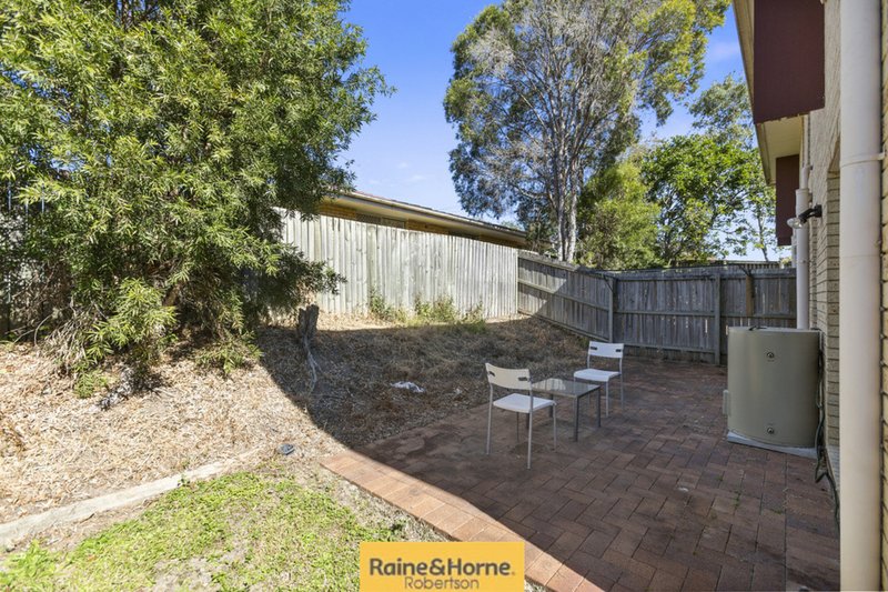 Photo - 17/9 Lawrence Close, Robertson QLD 4109 - Image 12