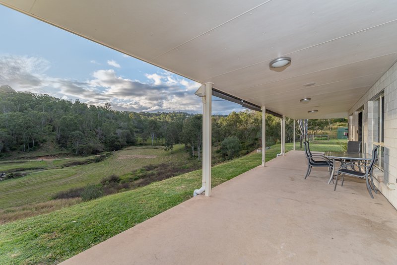 Photo - 179 Merton Close, Kooralbyn QLD 4285 - Image 4