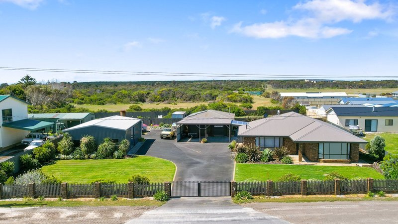 Photo - 179 Pelican Point Road, Pelican Point SA 5291 - Image 2