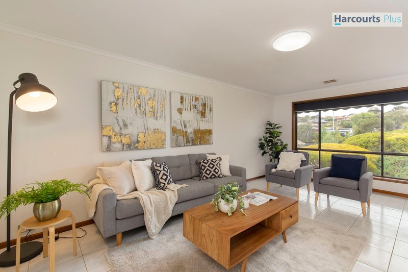 Photo - 179 The Cove Road, Hallett Cove SA 5158 - Image 4