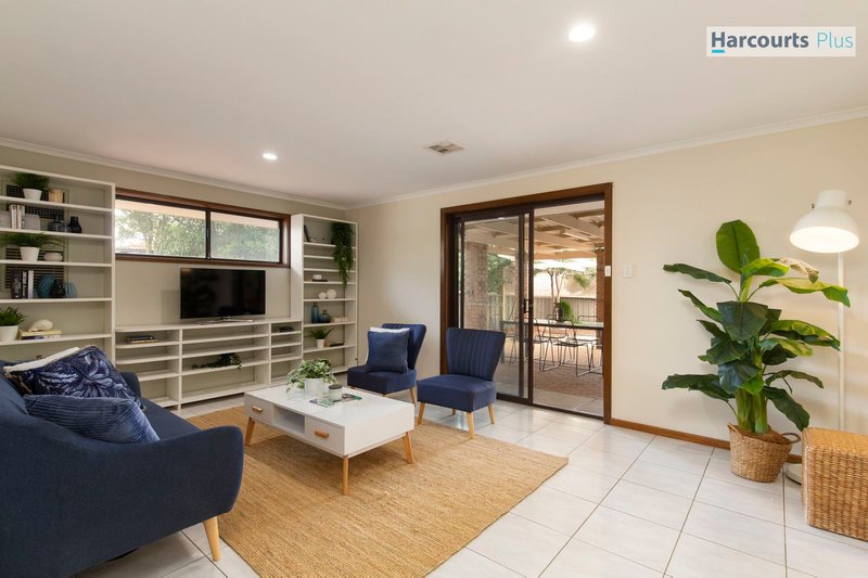 Photo - 179 The Cove Road, Hallett Cove SA 5158 - Image 13