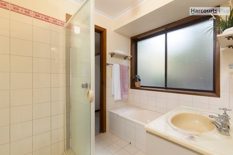 Photo - 179 The Cove Road, Hallett Cove SA 5158 - Image 14