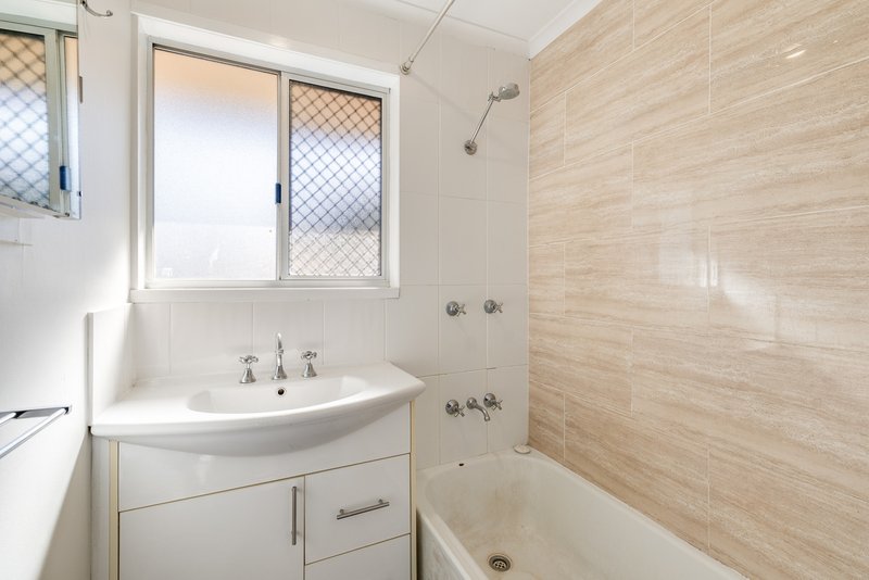 Photo - 179 Tor Street, Wilsonton Heights QLD 4350 - Image 9