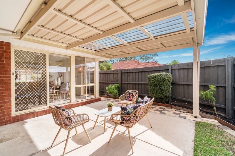 Photo - 1/79 Woolnough Drive, Mill Park VIC 3082 - Image 9