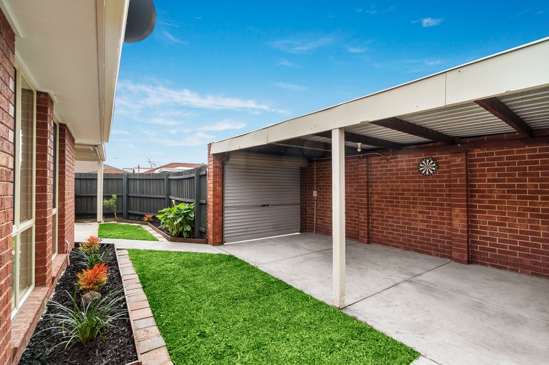 Photo - 1/79 Woolnough Drive, Mill Park VIC 3082 - Image 10