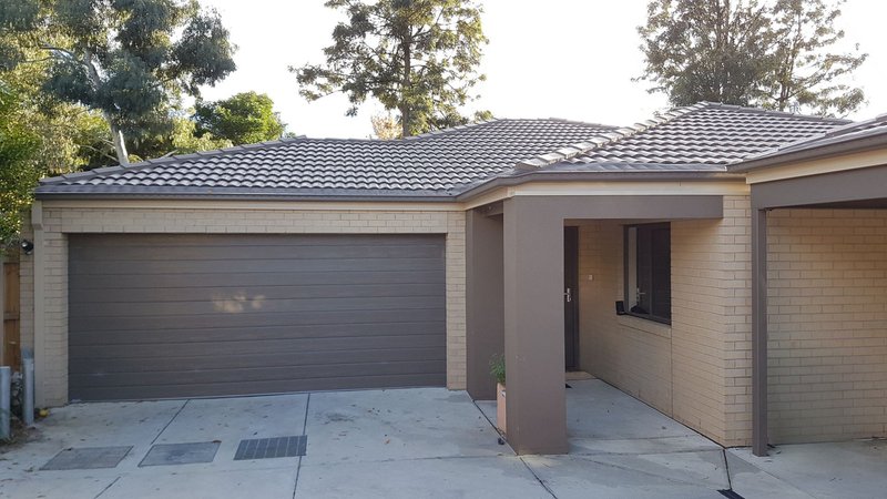 Photo - 17A Avoca Street, Heidelberg VIC 3084 - Image 1