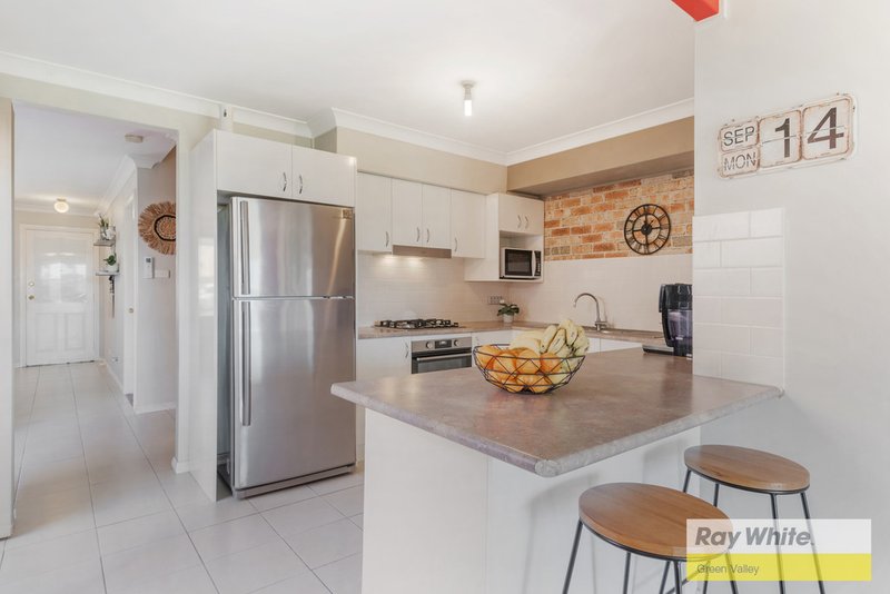 Photo - 17a Bugong Street, Prestons NSW 2170 - Image 8