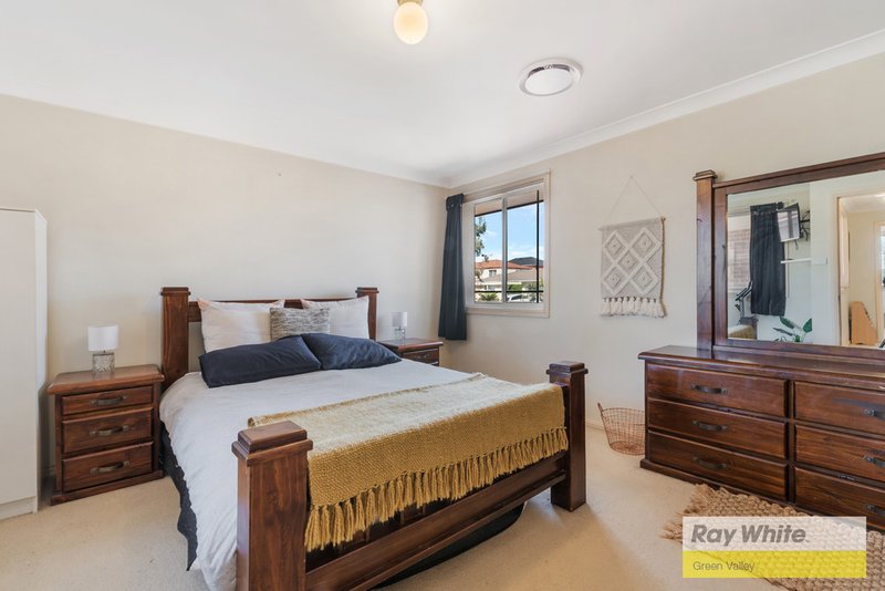 Photo - 17a Bugong Street, Prestons NSW 2170 - Image 13